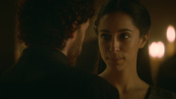 extant_GameOfThrones_3x09-TheRainsOfCastamere_4334