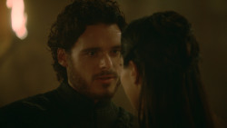 extant_GameOfThrones_3x09-TheRainsOfCastamere_4374
