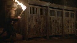 extant_GameOfThrones_3x09-TheRainsOfCastamere_4471