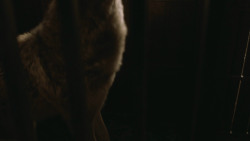 extant_GameOfThrones_3x09-TheRainsOfCastamere_4475