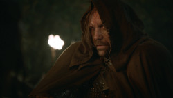extant_GameOfThrones_3x09-TheRainsOfCastamere_4534