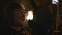 extant_GameOfThrones_3x09-TheRainsOfCastamere_4555
