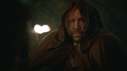 extant_GameOfThrones_3x09-TheRainsOfCastamere_4559