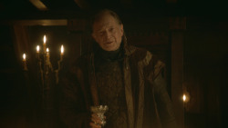 extant_GameOfThrones_3x09-TheRainsOfCastamere_4611