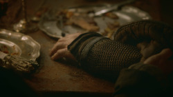 extant_GameOfThrones_3x09-TheRainsOfCastamere_4642