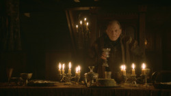 extant_GameOfThrones_3x09-TheRainsOfCastamere_4697