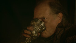 extant_GameOfThrones_3x09-TheRainsOfCastamere_4723