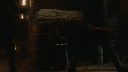 extant_GameOfThrones_3x09-TheRainsOfCastamere_4781