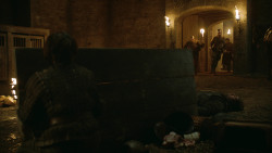 extant_GameOfThrones_3x09-TheRainsOfCastamere_4865