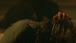 extant_GameOfThrones_3x09-TheRainsOfCastamere_4925