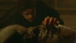 extant_GameOfThrones_3x09-TheRainsOfCastamere_4928