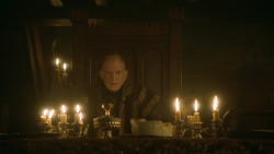 extant_GameOfThrones_3x09-TheRainsOfCastamere_4939