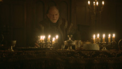 extant_GameOfThrones_3x09-TheRainsOfCastamere_4955
