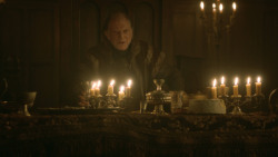 extant_GameOfThrones_3x09-TheRainsOfCastamere_4957