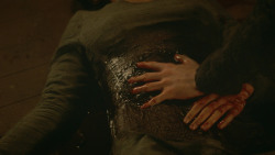 extant_GameOfThrones_3x09-TheRainsOfCastamere_4967