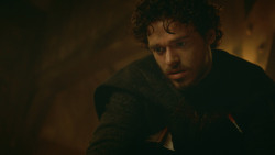 extant_GameOfThrones_3x09-TheRainsOfCastamere_4969