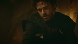 extant_GameOfThrones_3x09-TheRainsOfCastamere_4970