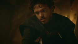 extant_GameOfThrones_3x09-TheRainsOfCastamere_4971
