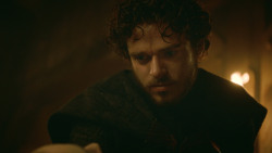 extant_GameOfThrones_3x09-TheRainsOfCastamere_4976