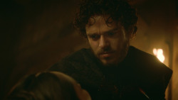 extant_GameOfThrones_3x09-TheRainsOfCastamere_4978