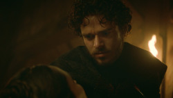 extant_GameOfThrones_3x09-TheRainsOfCastamere_4981
