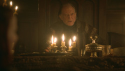 extant_GameOfThrones_3x09-TheRainsOfCastamere_5044
