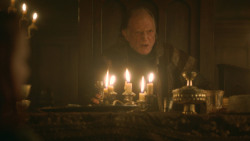 extant_GameOfThrones_3x09-TheRainsOfCastamere_5053