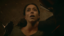 extant_GameOfThrones_3x09-TheRainsOfCastamere_5054