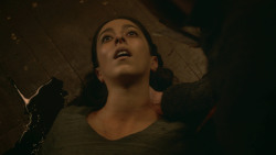 extant_GameOfThrones_3x09-TheRainsOfCastamere_5057