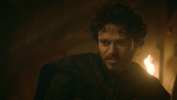 extant_GameOfThrones_3x09-TheRainsOfCastamere_5059