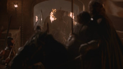 extant_GameOfThrones_3x10-Mhysa_0117
