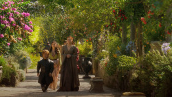 extant_GameOfThrones_3x10-Mhysa_0232
