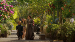 extant_GameOfThrones_3x10-Mhysa_0233