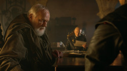 extant_GameOfThrones_3x10-Mhysa_0405