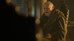 extant_GameOfThrones_3x10-Mhysa_0587