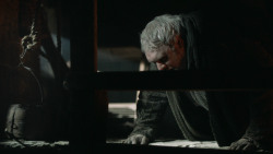 extant_GameOfThrones_3x10-Mhysa_1256