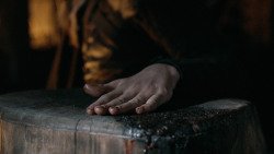 extant_GameOfThrones_3x10-Mhysa_1271