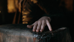 extant_GameOfThrones_3x10-Mhysa_1273