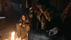 extant_GameOfThrones_3x10-Mhysa_1275