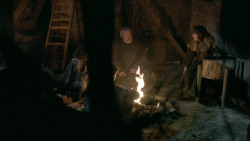 extant_GameOfThrones_3x10-Mhysa_1359