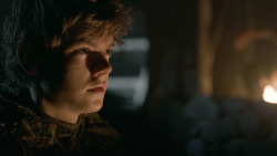 extant_GameOfThrones_3x10-Mhysa_1375