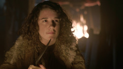 extant_GameOfThrones_3x10-Mhysa_1379