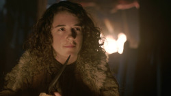 extant_GameOfThrones_3x10-Mhysa_1381