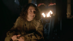 extant_GameOfThrones_3x10-Mhysa_1403
