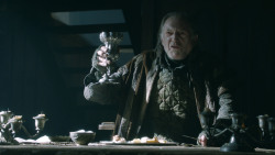 extant_GameOfThrones_3x10-Mhysa_1565