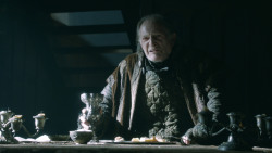 extant_GameOfThrones_3x10-Mhysa_1635