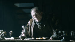 extant_GameOfThrones_3x10-Mhysa_1638