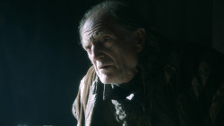 extant_GameOfThrones_3x10-Mhysa_1668