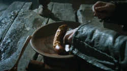 extant_GameOfThrones_3x10-Mhysa_1693