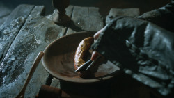 extant_GameOfThrones_3x10-Mhysa_1698